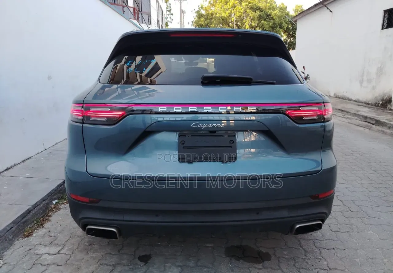 Porsche Cayenne 2019 Green