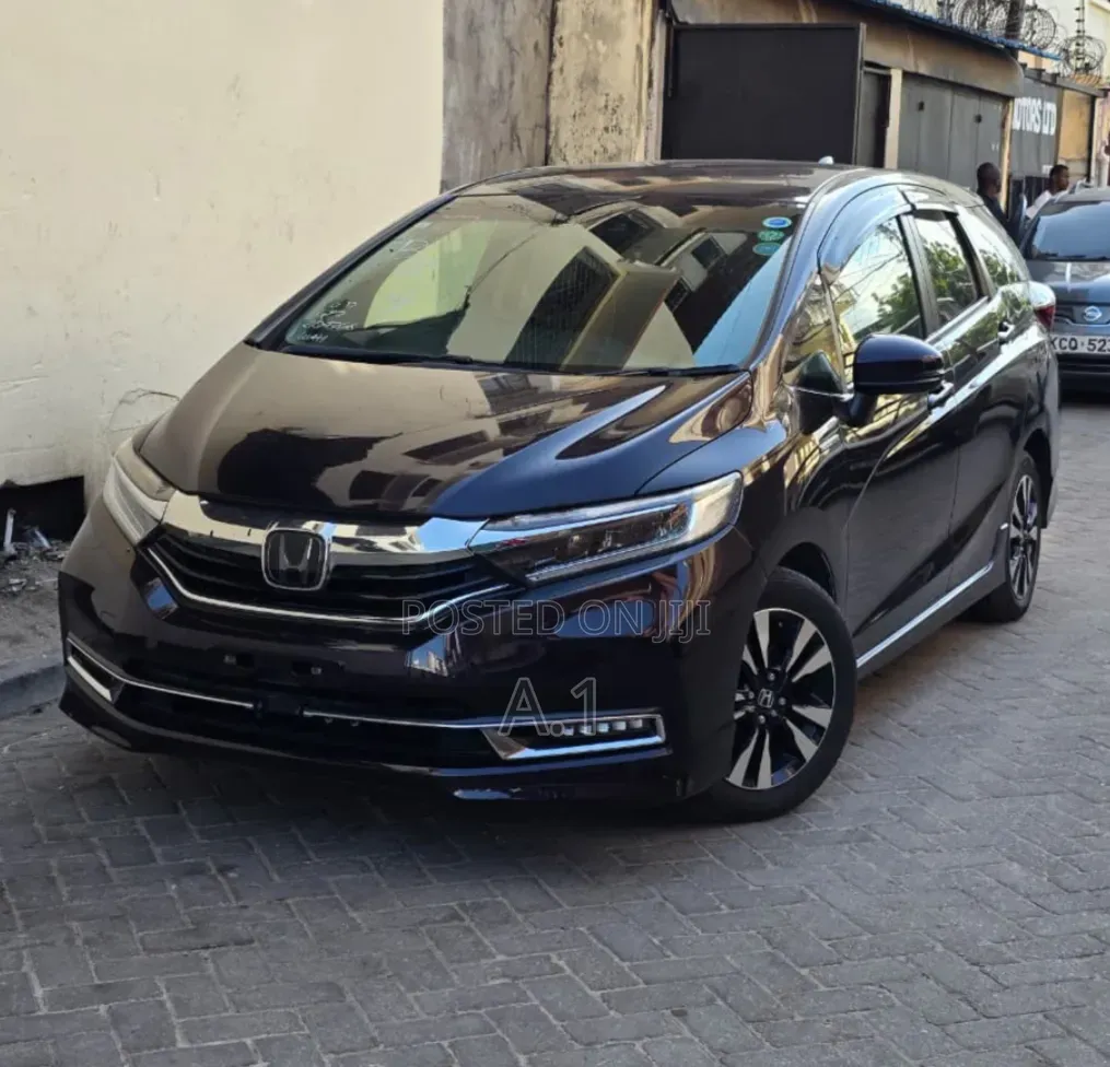 Honda Fit Shuttle 2019 Black