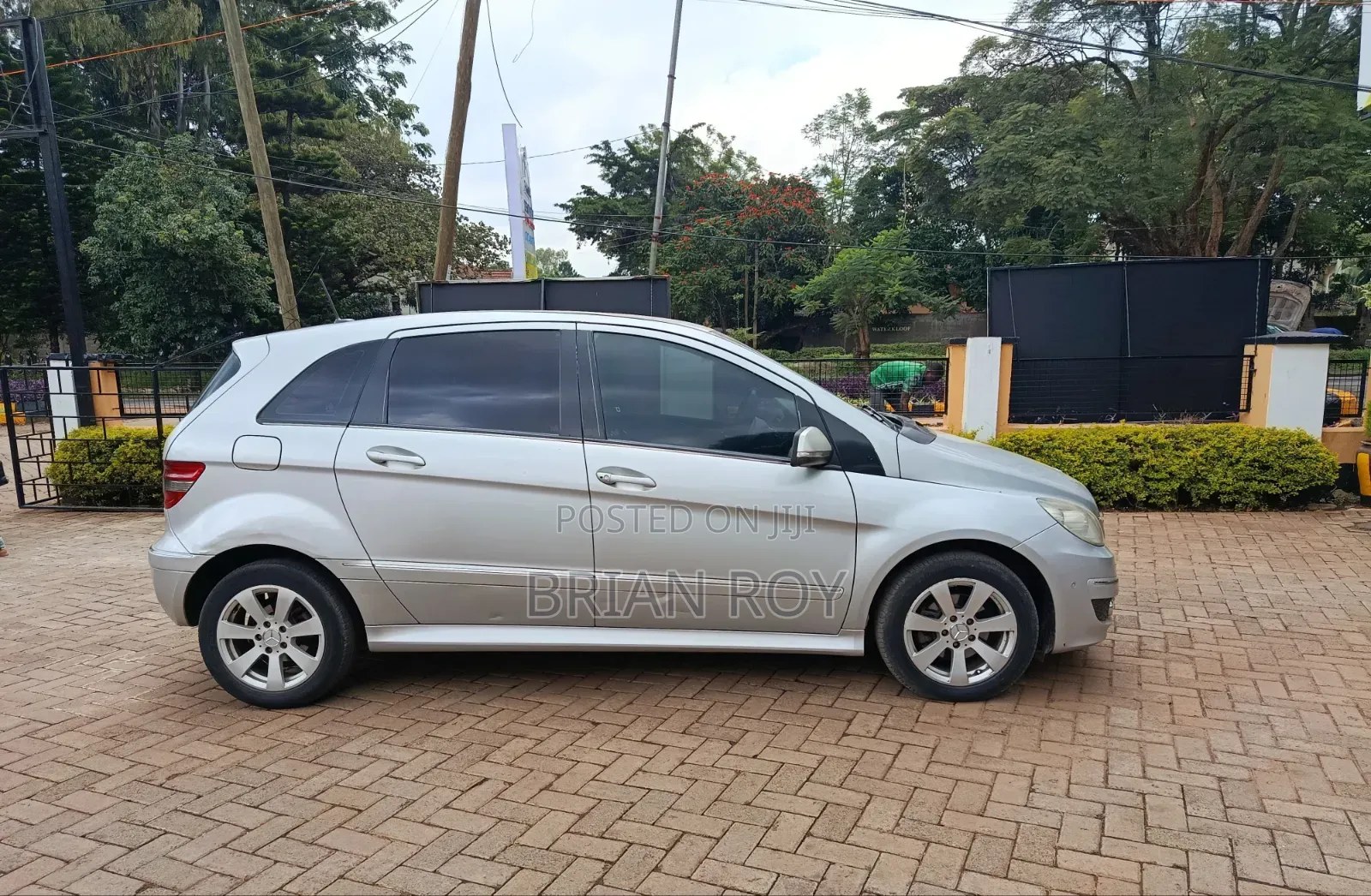 Mercedes-Benz B-Class 2009 Silver