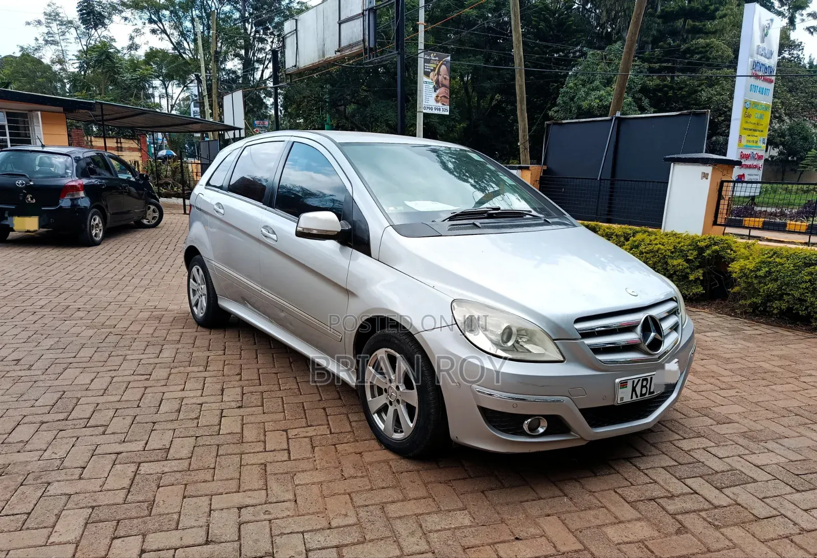 Mercedes-Benz B-Class 2009 Silver