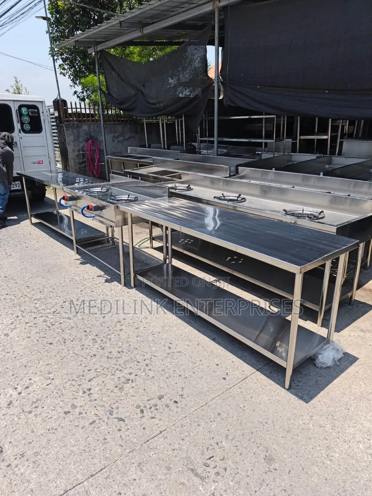6ft Customized Stainless Commercial Tables Undeshelf