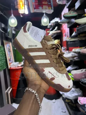 Adidas Handball Spezial
Cowprint