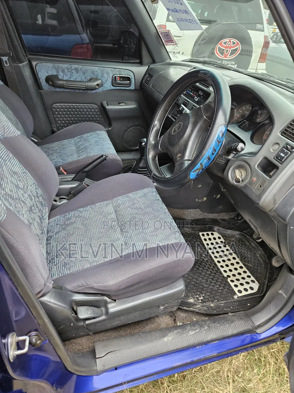 Toyota RAV4 Cabriolet 1998 Blue