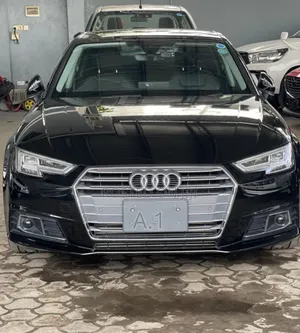 Audi A4 2018 Black