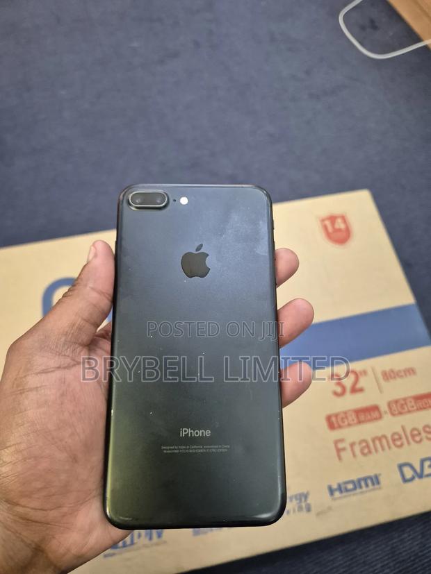 Apple iPhone 7 Plus 32 GB Black - thumbnail 2