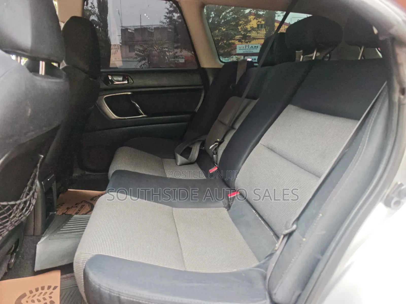 Subaru Legacy 2006 Silver