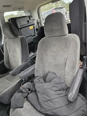 Toyota Voxy 2010 White