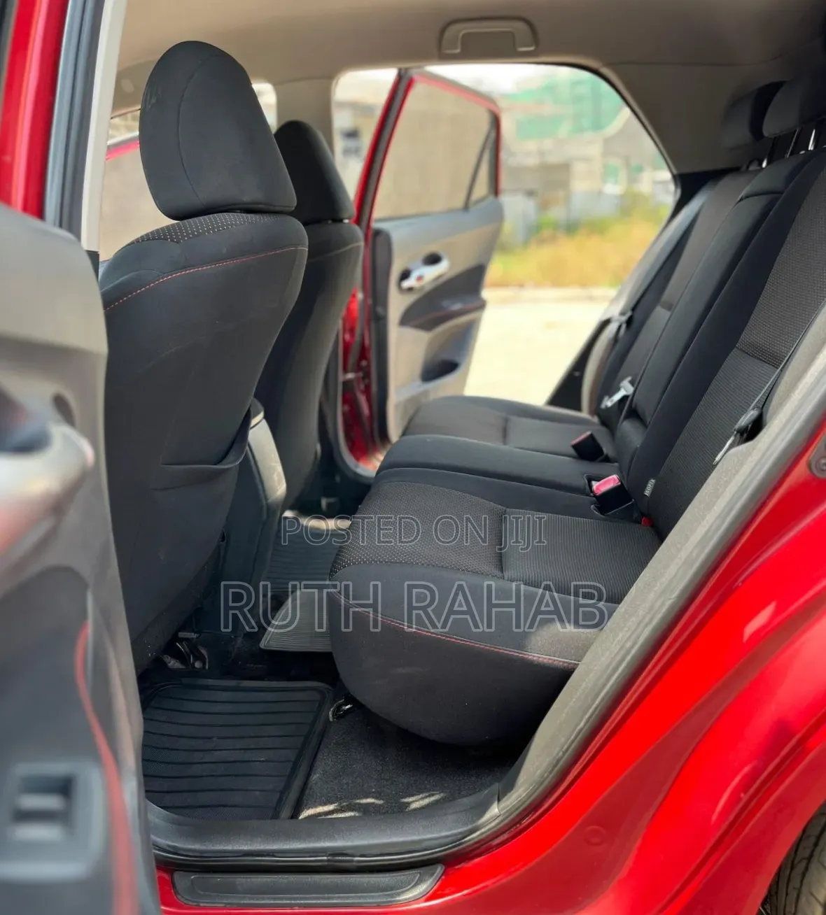 Toyota Auris 2010 Red