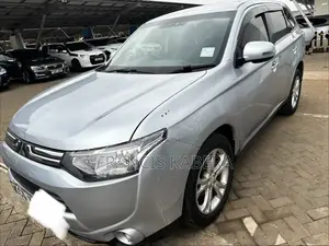 Mitsubishi Outlander 2013 Gray