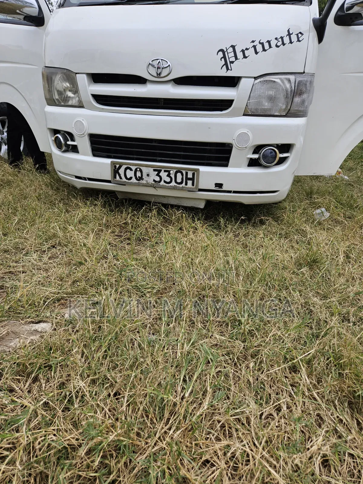 Toyota HiAce 2011 White