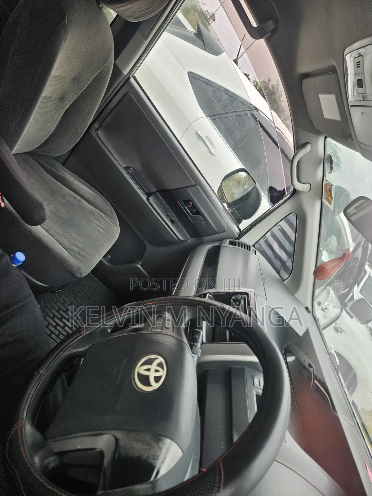 Toyota Noah 2009 Silver
