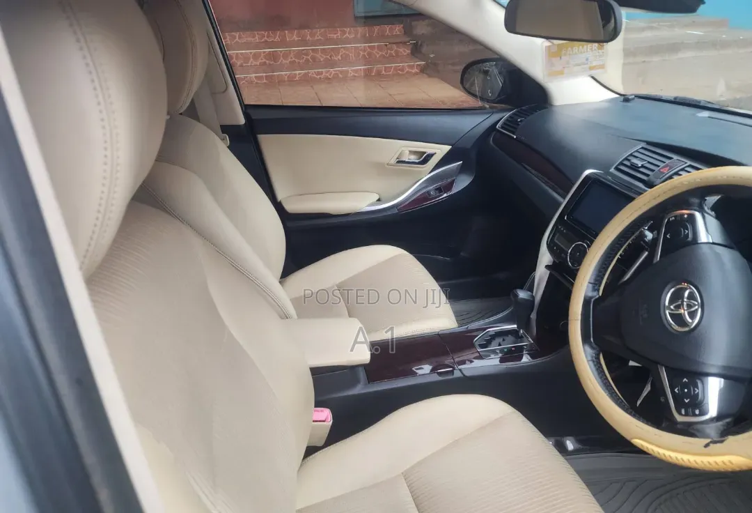 Toyota Allion 2017 Silver