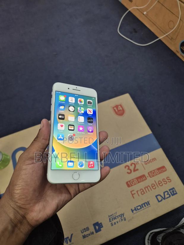 Apple iPhone 8 Plus 64 GB White - thumbnail 2