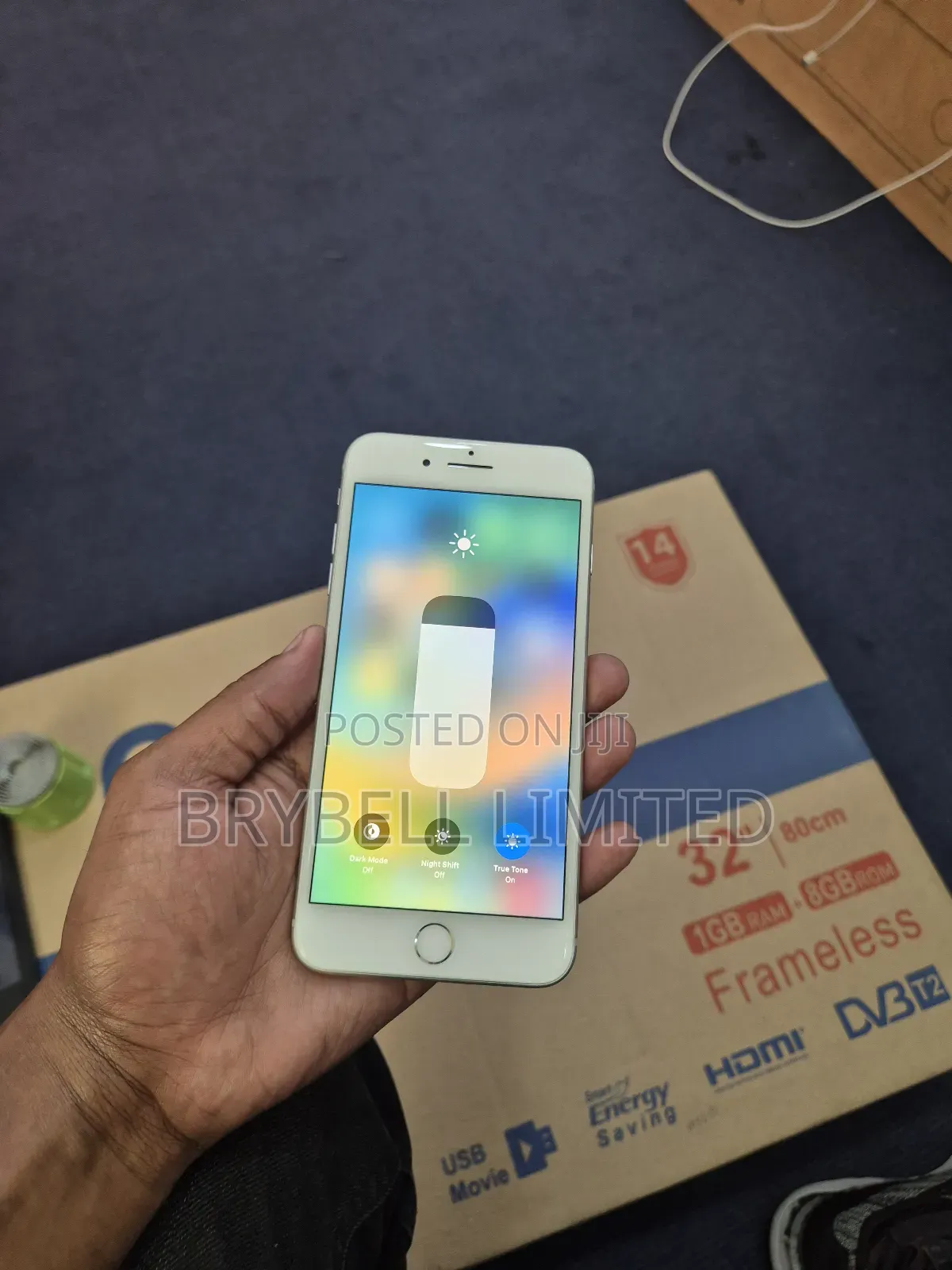 Apple iPhone 8 Plus 64 GB White