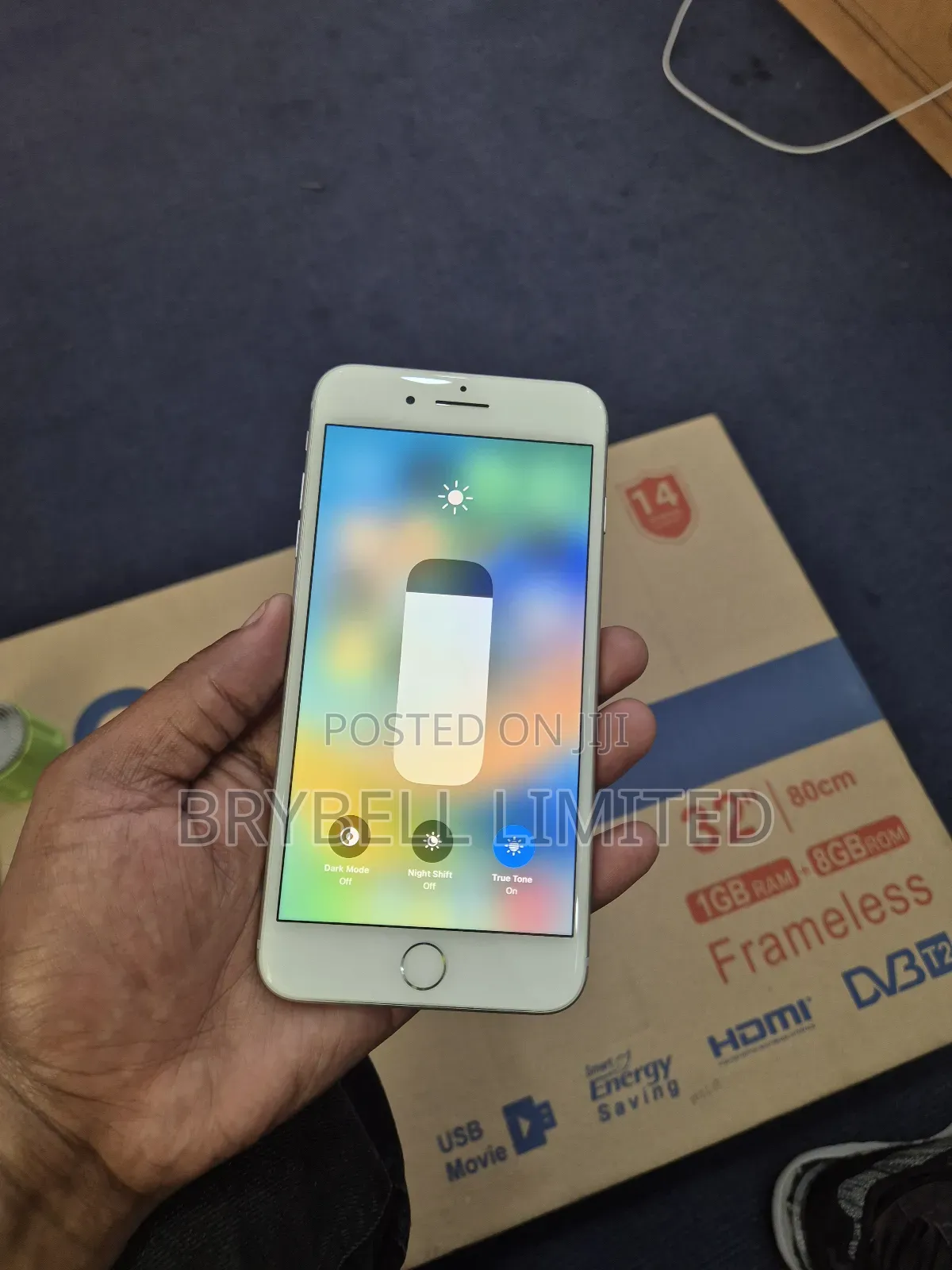 Apple iPhone 8 Plus 64 GB White