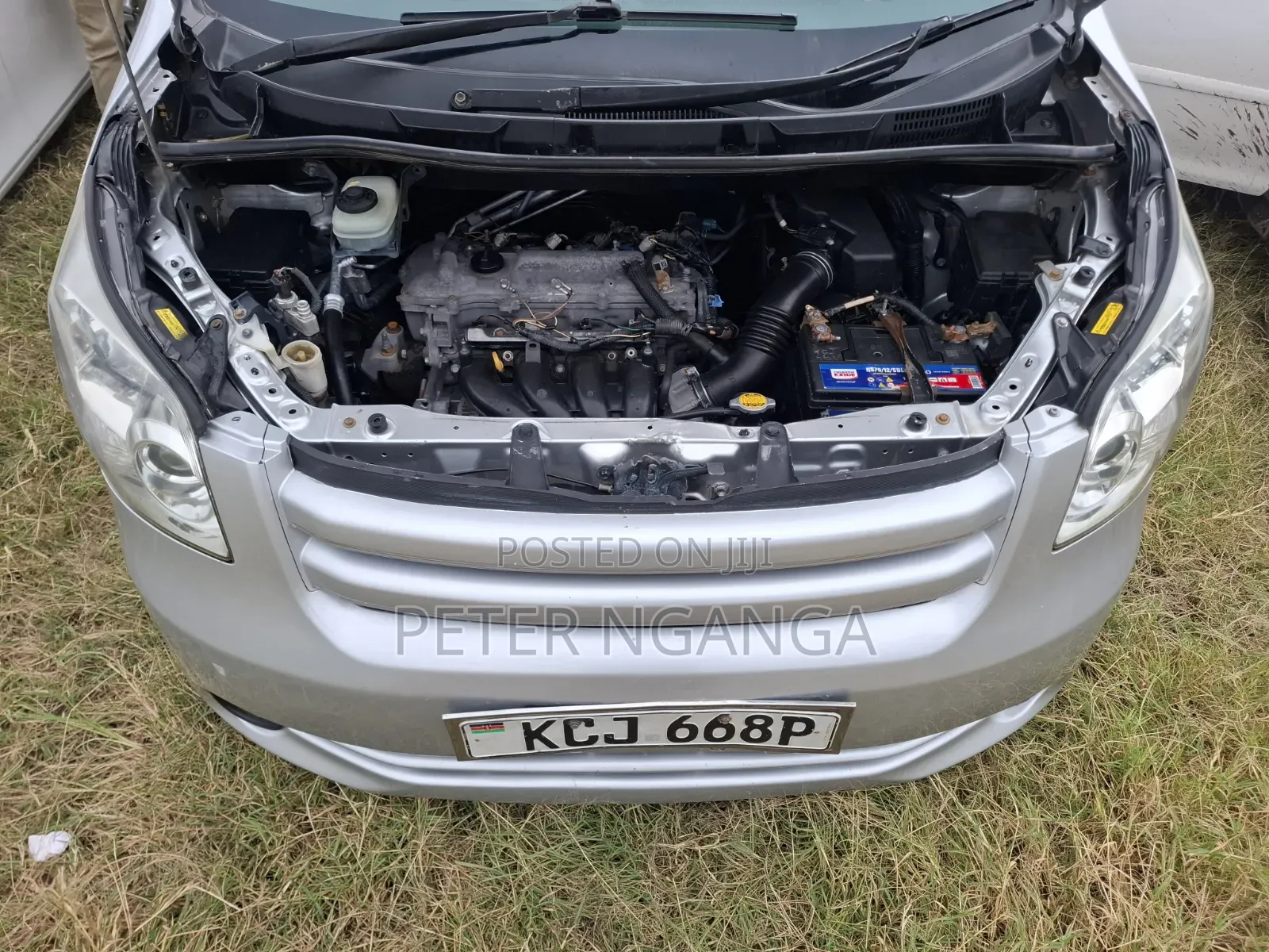 Toyota Noah 2009 Silver