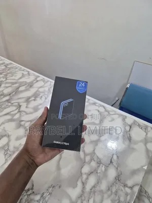 New Samsung Galaxy Z Flip6 512 GB Blue