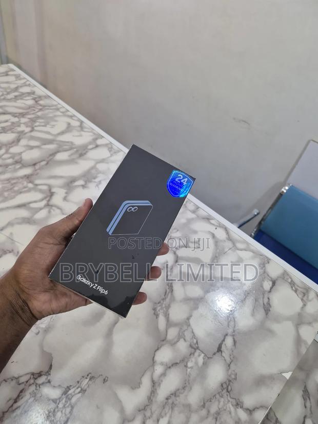 New Samsung Galaxy Z Flip6 512 GB Blue - thumbnail 6