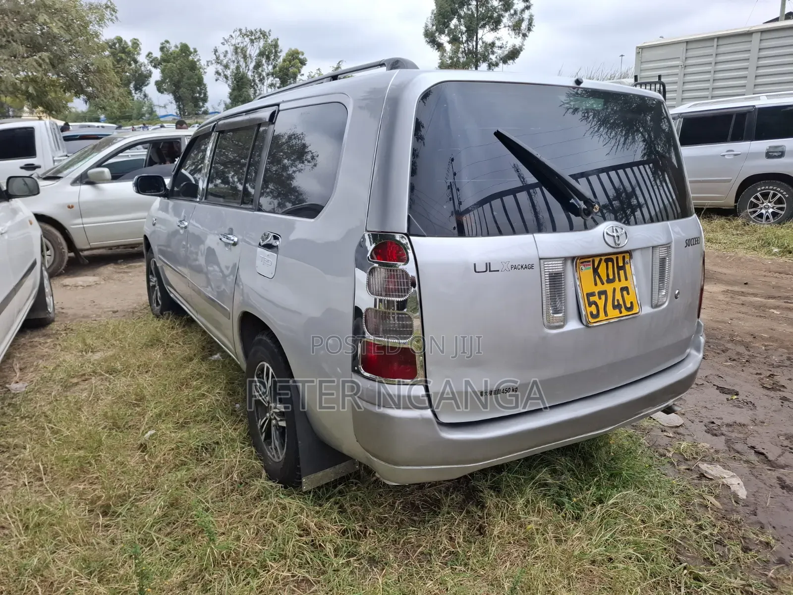 Toyota Succeed SV Premium 2014 Silver