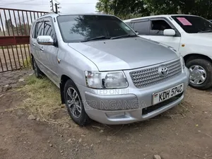 Toyota Succeed SV Premium 2014 Silver