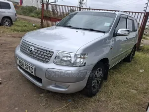 Toyota Succeed SV Premium 2014 Silver