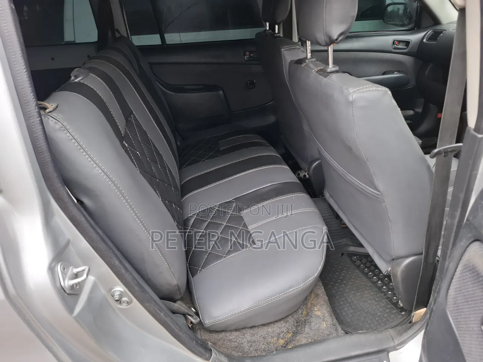 Toyota Succeed SV Premium 2014 Silver