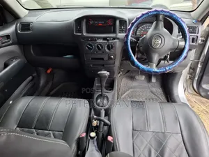 Toyota Succeed SV Premium 2014 Silver