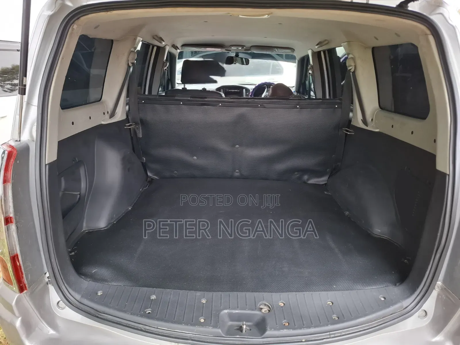 Toyota Succeed SV Premium 2014 Silver