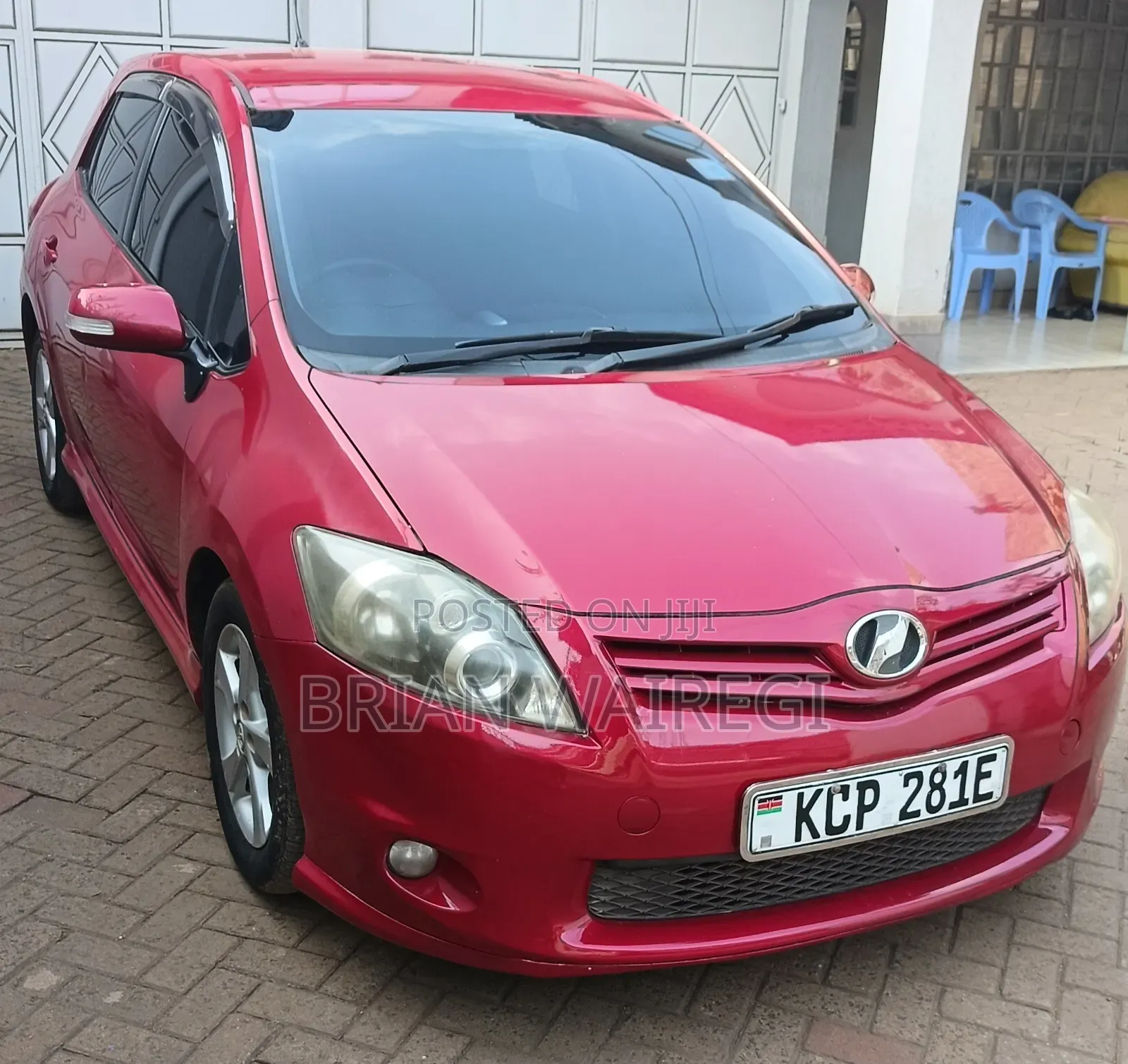 Toyota Auris 2010 Red