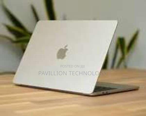 Laptop Apple MacBook Air 2013 4GB Intel Core i5 SSD 128GB - main view