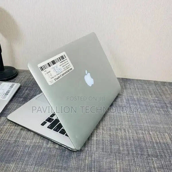 Laptop Apple MacBook Air 2013 4GB Intel Core i5 SSD 128GB