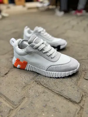 Hermes Bouncing Sneakers