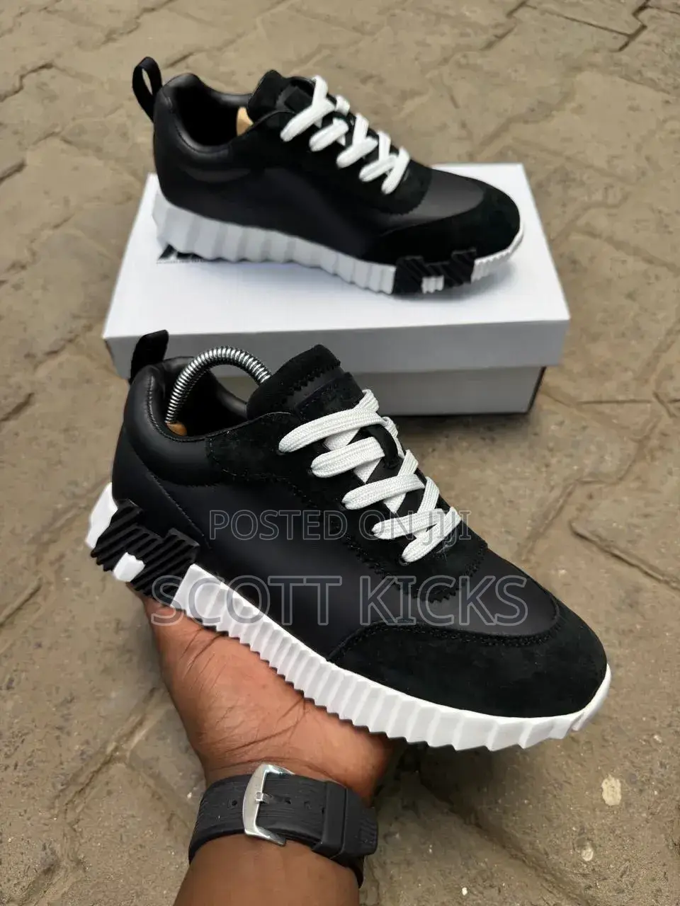 Hermes Bouncing Sneakers