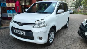 Toyota Sienta 2014 White