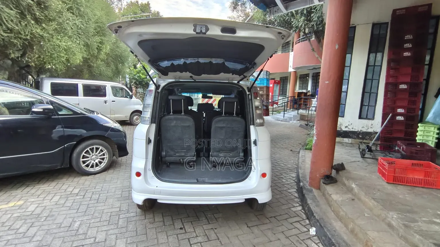 Toyota Sienta 2014 White
