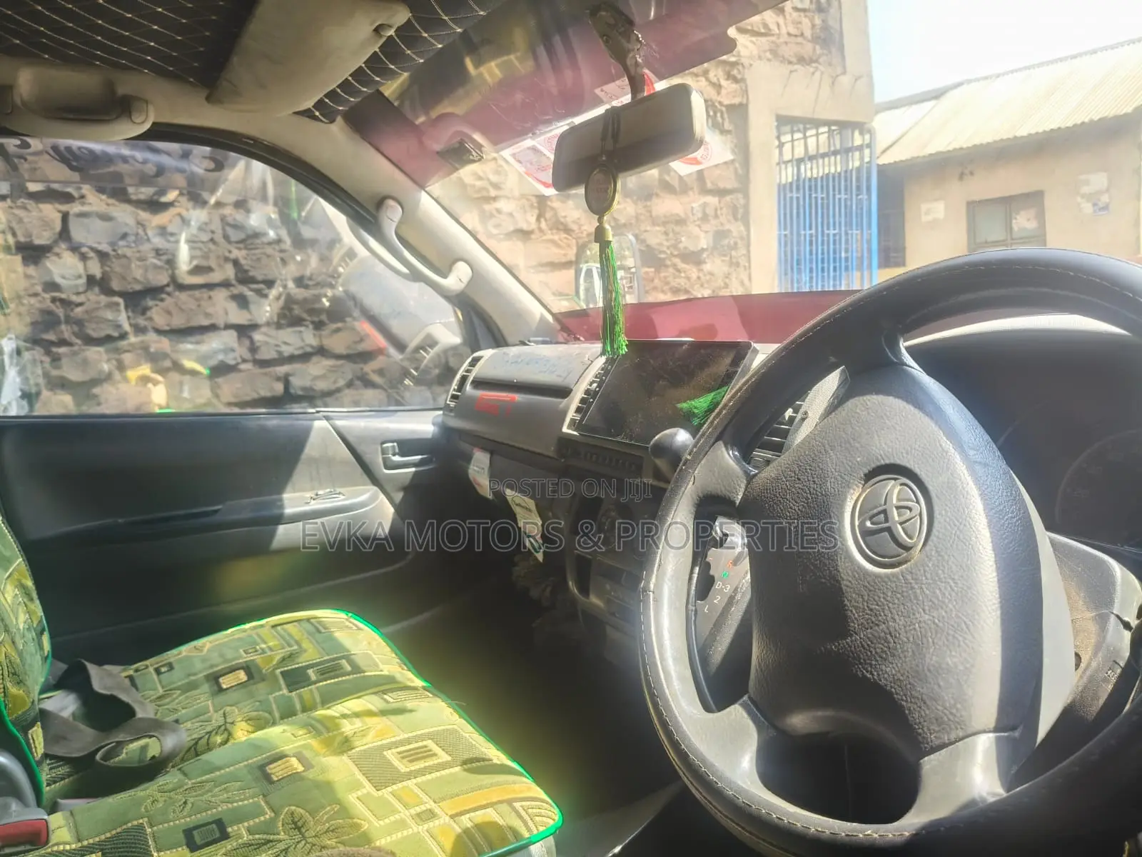 Toyota HiAce 2007 Silver