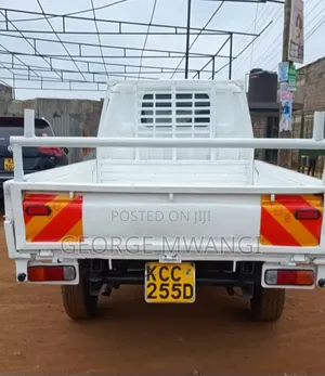 Nissan Vanette 2008 White