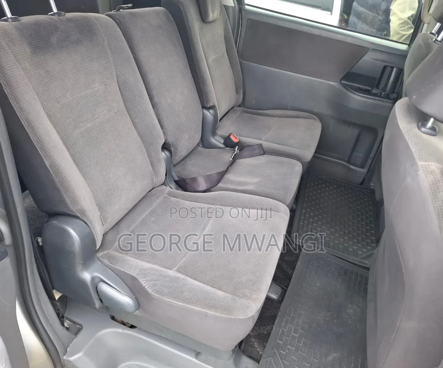 Toyota Noah 2009 Silver
