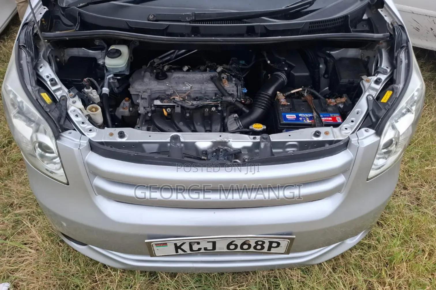 Toyota Noah 2009 Silver