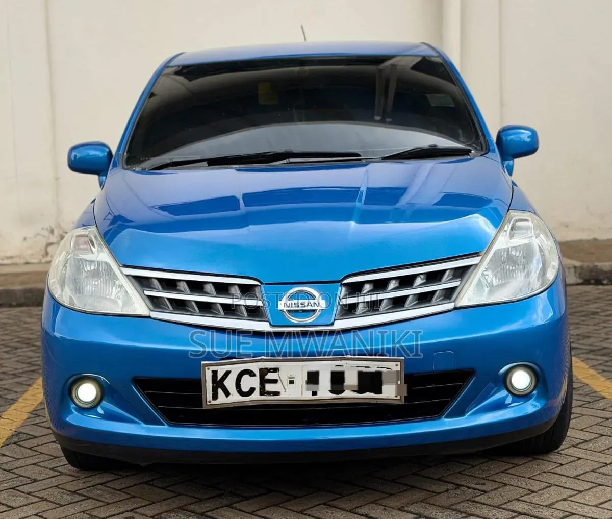Nissan Tiida 2010 Blue