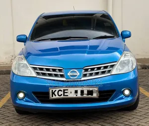 Nissan Tiida 2010 Blue