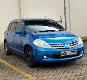 Nissan Tiida 2010 Blue