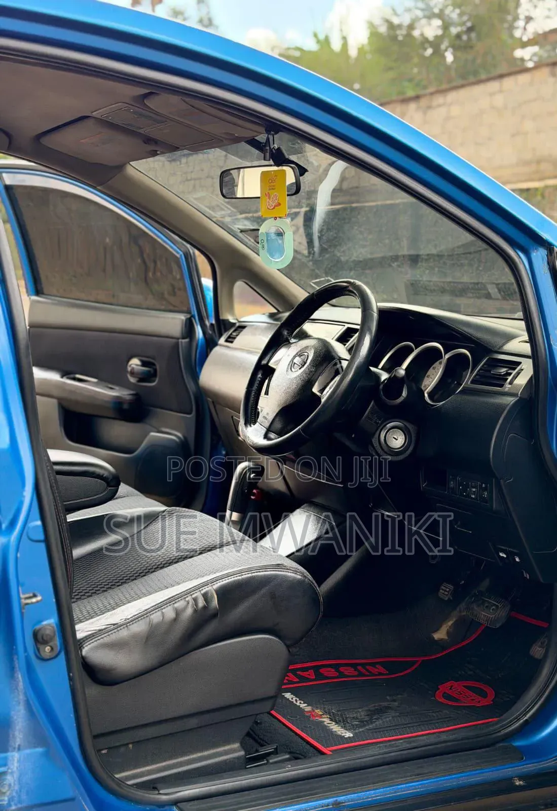 Nissan Tiida 2010 Blue