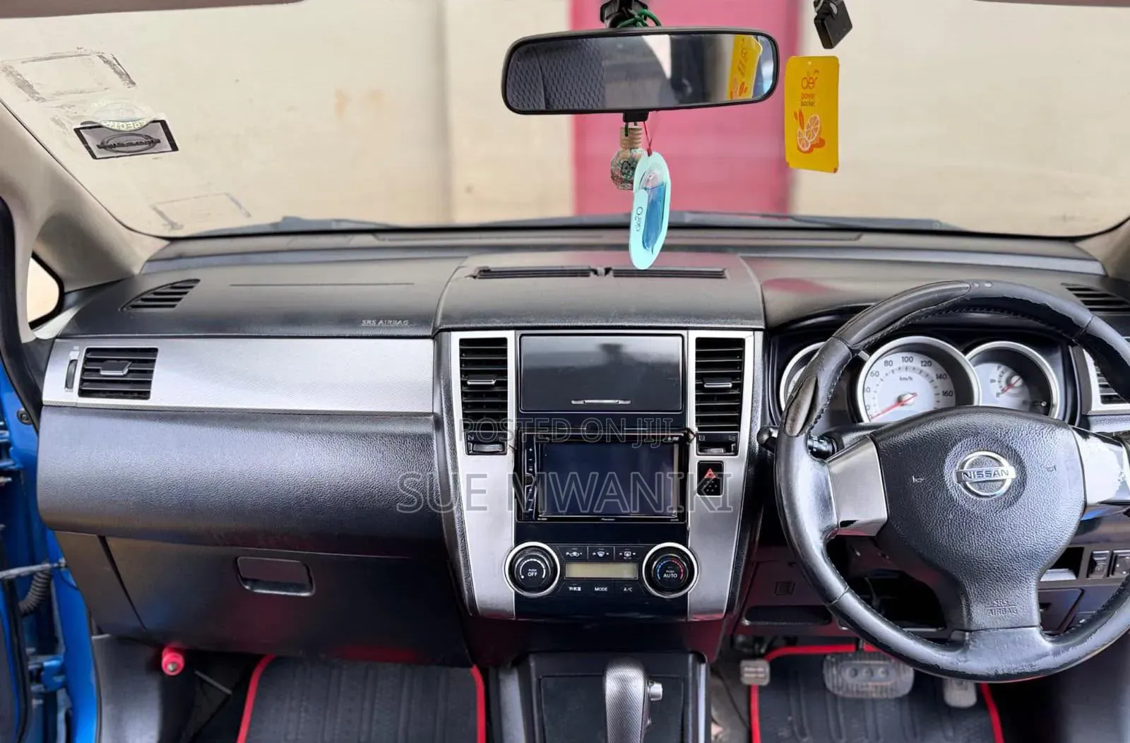 Nissan Tiida 2010 Blue