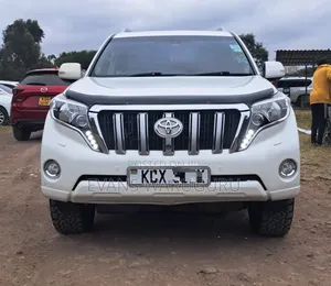 Toyota Land Cruiser 2015 White