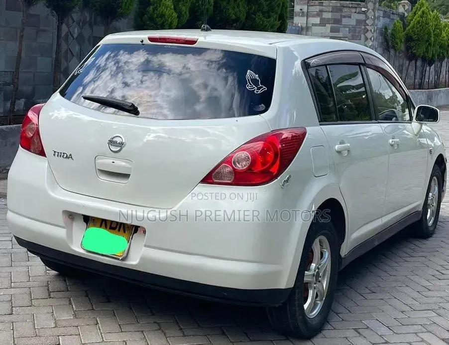 Nissan Tiida 2006 White