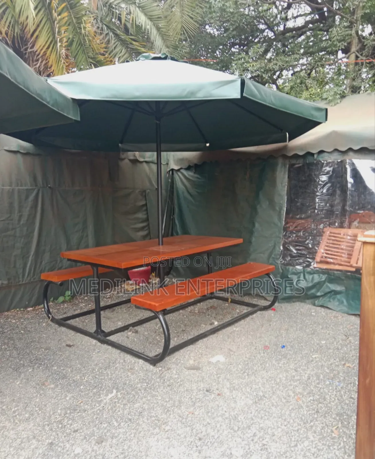 Ubuhle Design of a Park /Home B3nches 6ft Table Benches