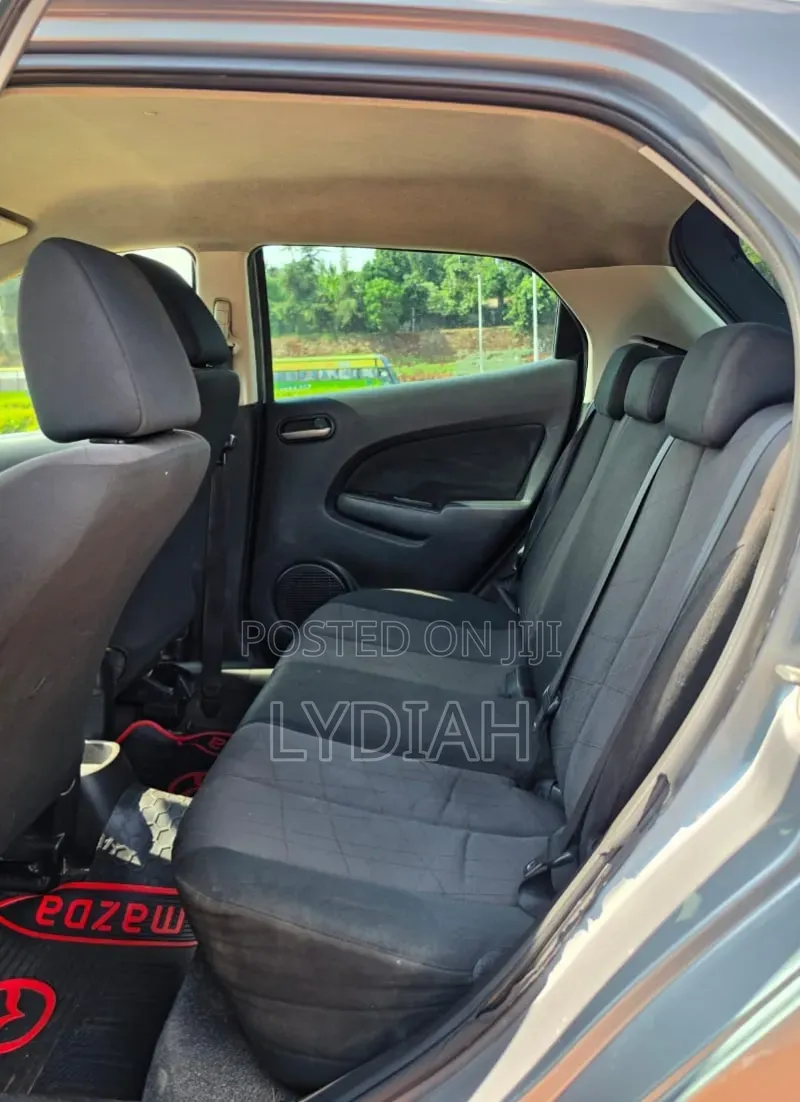 Mazda Demio 2015 Silver