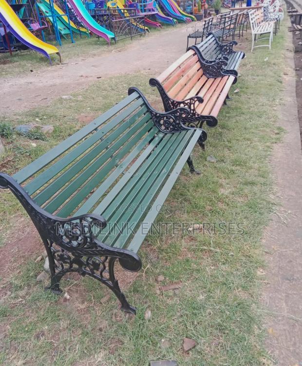 Upstand Modern All Weather Park/Home B3nches