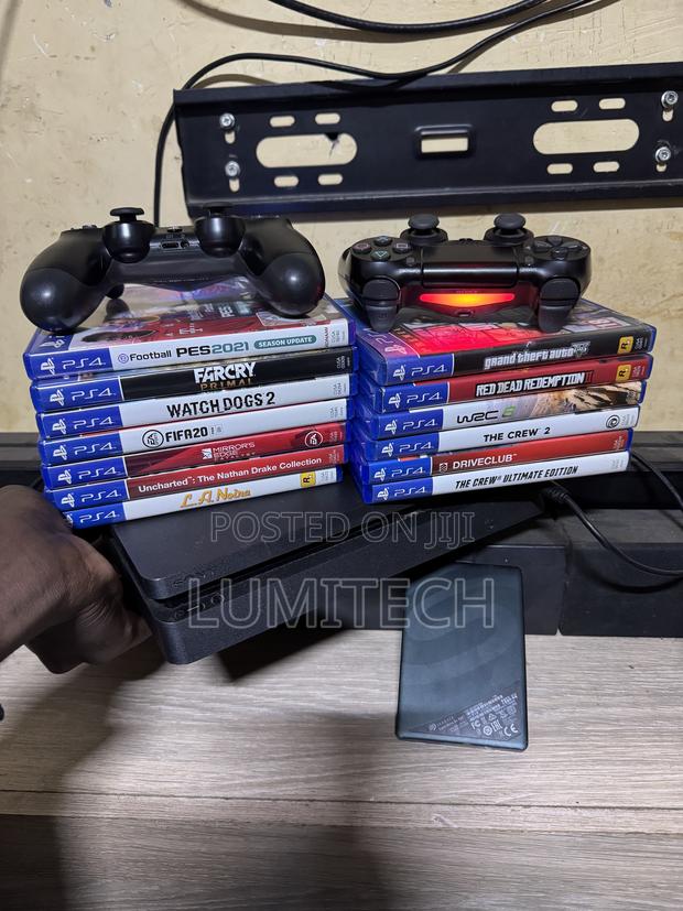 Ps 4 Slim, 2pads, 13games, 1tb Seagate External Drive - thumbnail 3